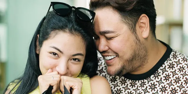 Ivan Gunawan Bicara Cinta, Faye Malisorn Ternyata Masih Anggap Teman Saja Ivan Gunawan Bicara Cinta, Faye Malisorn Ternyata Masih Anggap Teman Saja