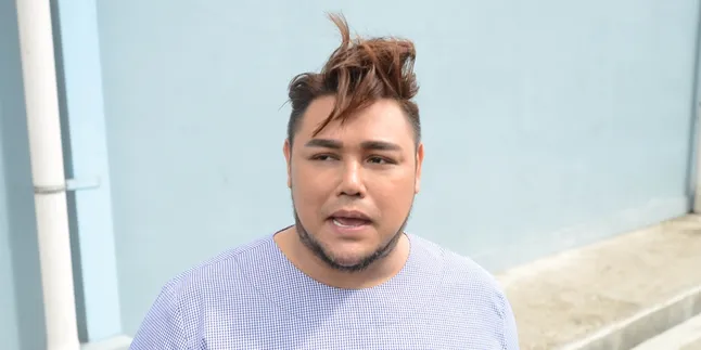 Ivan Gunawan Nonton Konser Sam Smith di Amerika Tanpa Tahu Sosok & Lagunya? Ivan Gunawan Nonton Konser Sam Smith di Amerika Tanpa Tahu Sosok & Lagunya?