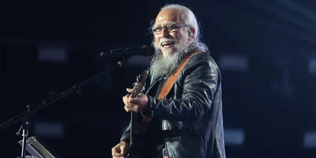 Iwan Fals Praises Felicia The Icon at SCTV 36 Xtraordinary Anniversary