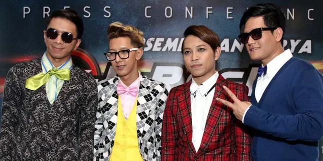 J-Rocks Gemakan 'Falling in Love' di Kantor KapanLagi.com®