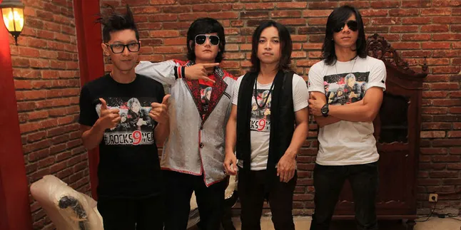 J-Rocks Penuhi Teriakan Fans Untuk Luncurkan Album