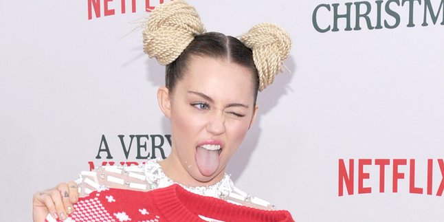 Jadi Advisor Dalam 'The Voice', Miley Cyrus Tampilkan Aksi Nakal