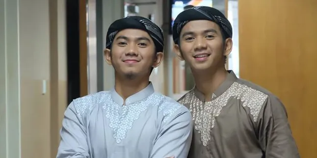 Jadi Anak Kembar, Rizki & Ridho Kerap Salah Dikenali, Termasuk Sama Orang Tua!