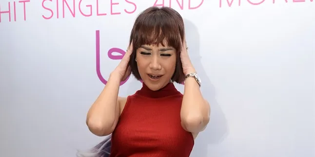 Jadi Bawahan Reza Rahardian, Bunga Citra Lestari Kesulitan Jadi Bawahan Reza Rahardian, Bunga Citra Lestari Kesulitan