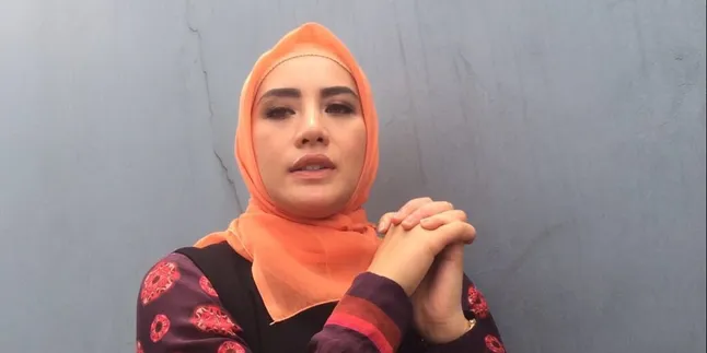 Jadi Contoh Anak, Shinta Bachir Ogah Lepas Hijab Lagi Demi Pekerjaan