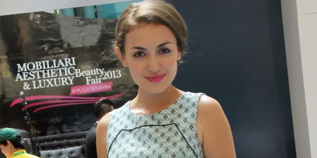 Jadi Dubber, Rianti Cartwright Ambil Personal Trainer