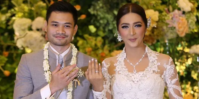 Jadi Istri Reshwara, Bagaimana Dengan Karir Nabila Syakieb? Jadi Istri Reshwara, Bagaimana Dengan Karir Nabila Syakieb?