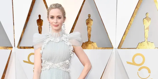 Jadi Kandidat Tunggal 'MARY POPPINS RETRUNS' ini Perasaan Emily Blunt