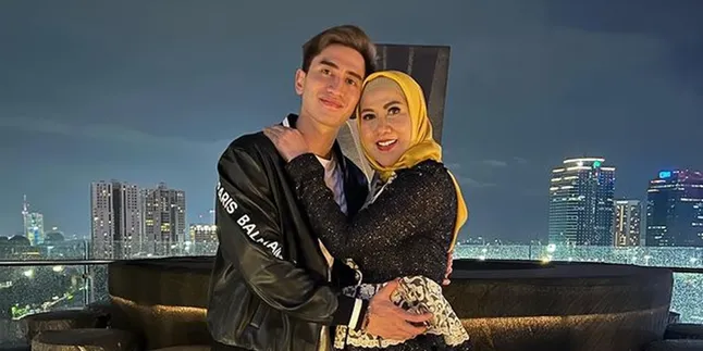 Jadi Korban Dugaan KDRT, Venna Melinda Menangis Saat Telpon Hotman Paris Jadi Korban Dugaan KDRT, Venna Melinda Menangis Saat Telpon Hotman Paris