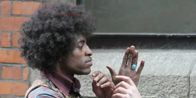 Jadi Legenda, Gitar Pertama Jimi Hendrix Ternyata Sebuah Sapu!