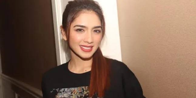 Jadi Pacar Pamela Bowie, Angel Karamoy Sempat Mengira REVA GUNA GUNA Film Horor Murah