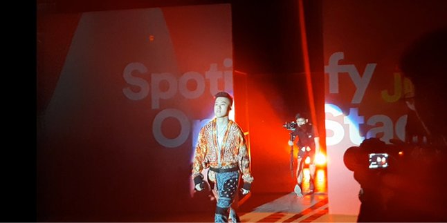 Jadi Penutup Spotify onStage 2019, Rich Brian Bikin Remaja Indonesia Menggila