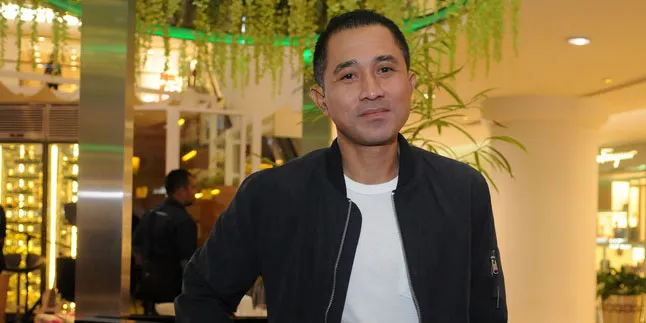 'Jadi' Pria Prancis, Ini Kendala Besar Lukman Sardi