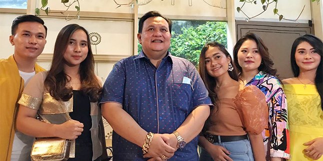 Becoming a Music Producer, Lawyer Minola Sebayang Supported by Top Celebrities in the Country