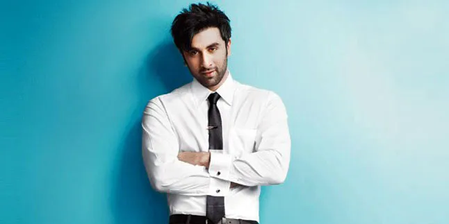 Jadi Sasaran Fans, Ayah Ranbir Kapoor Protes Keras di Twitter Jadi Sasaran Fans, Ayah Ranbir Kapoor Protes Keras di Twitter