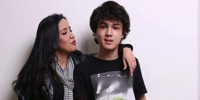 Jadi Selebritis, Shawn Adrian Ogah Numpang Tenar Ibunya