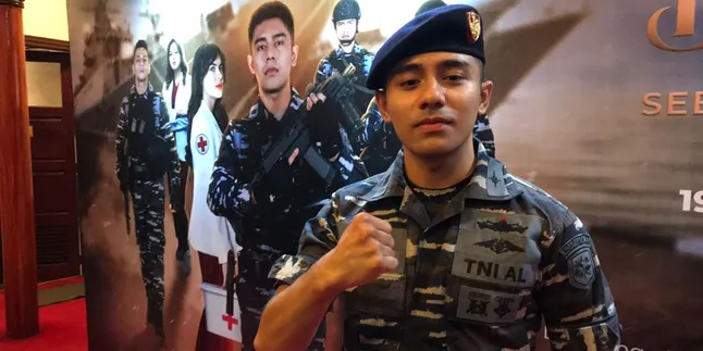 Jadi Semakin Berwibawa, Riza Syah Bangga Pakai Seragam TNI AL