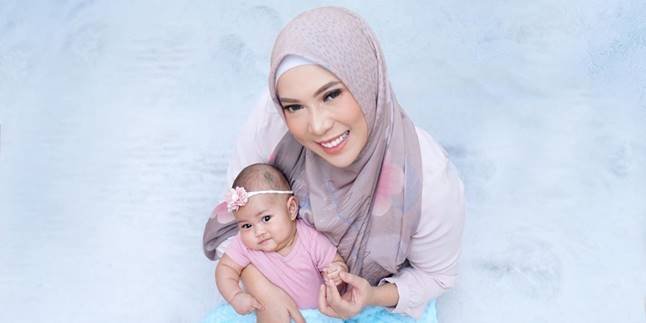 Fitri Tropica Tells the Story of the Development of Her Baby, Reveals Funny Nicknames for Her Family