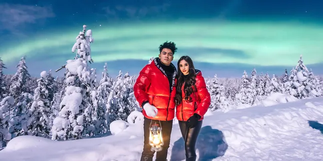 Jadi Suami Idaman, Pesinetron Guntur Triyoga Wujudkan Keinginan Istri untuk ke Antartika dan Lihat Aurora