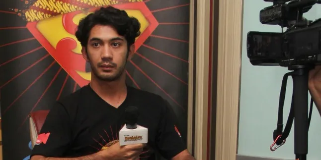 Jadi Sutradara, Reza Rahadian Belajar Banyak Jadi Sutradara, Reza Rahadian Belajar Banyak