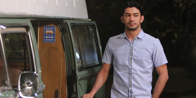 Jadi Tokoh Pendamping di 'TERPANA', Reza Rahadian Antusias Jadi Tokoh Pendamping di 'TERPANA', Reza Rahadian Antusias