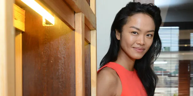 Jadi Wanita 40 Tahun, Kelly Tandiono: Duduk Jangan Ngangkang