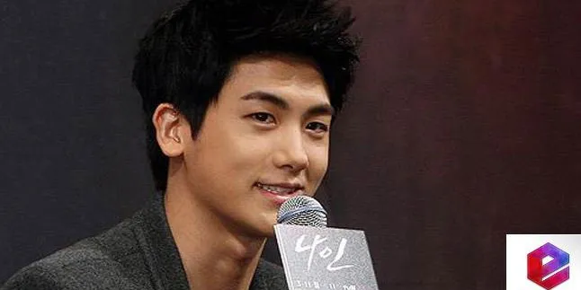 Jadwal Padat, Park Hyung Sik ZE:A Tak Tidur Selama 33 Jam! Jadwal Padat, Park Hyung Sik ZE:A Tak Tidur Selama 33 Jam!