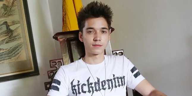 Jadwal Syuting Padat, Stefan William Diinfus di Lokasi Syuting