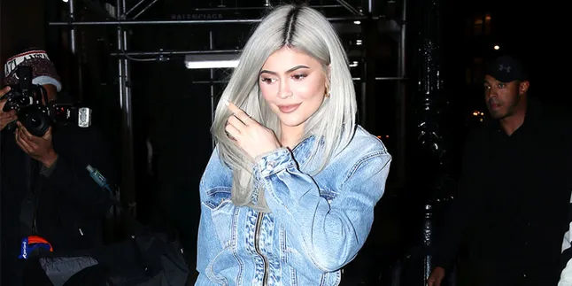Jaga Jarak dari Jordyn Woods, Kylie Jenner Nggak Mau Baikan Lagi? Jaga Jarak dari Jordyn Woods, Kylie Jenner Nggak Mau Baikan Lagi?