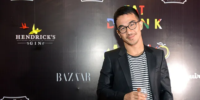 Jago Banting Orang, Tangan Joe Taslim Lincah Main Piano