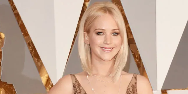 Jalan-Jalan, Jennifer Lawrence & Pacar Go Public Soal Asmaranya