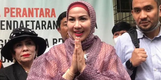 Jalani Ibadah Puasa Tanpa Ferry Irawan, Venna Melinda: Aku Punya Banyak Waktu Untuk Ibadah