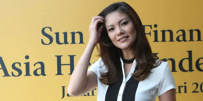 Jalani LDR Dengan Bule Pengusaha, Aline Adita Tak Masalah