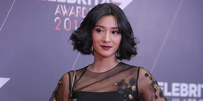 Jalani LDR Dengan Suami, Cerita Fanny Ghassani Belum Punya Momongan Setelah 5 Tahun Menikah Jalani LDR Dengan Suami, Cerita Fanny Ghassani Belum Punya Momongan Setelah 5 Tahun Menikah