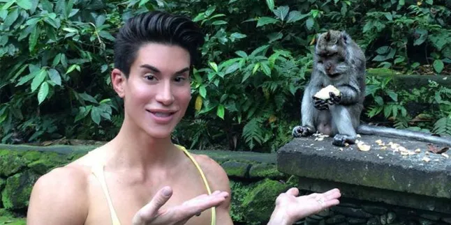 Jalani Operasi, Ada Apa Dengan Barbie Hidup Justin Jedlica?