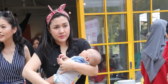 Jalani Peran Sebagai Seorang Ibu, Ini Kebiasaan Yang Berubah Dari Vicky Shu