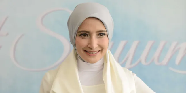 Jalani Ramadan Tanpa Kehadiran Suami, Inneke Koesherawati Akui Dapatkan Hikmah Jalani Ramadan Tanpa Kehadiran Suami, Inneke Koesherawati Akui Dapatkan Hikmah