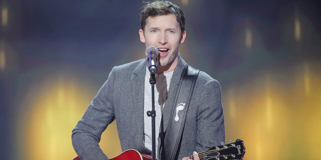 James Blunt Rekam 'Goodbye My Lover' di Kamar Mandi Carrie Fisher