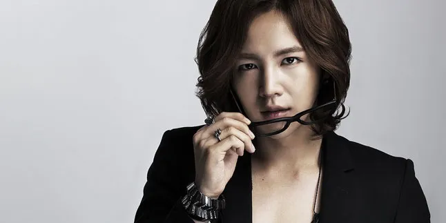 Jang Geun Suk Berikan Kru 'Beautiful Man' Hadiah Senilai 1 Milyar