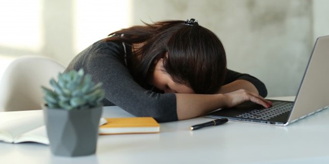 Do Not Consume While Working, Here are 7 Foods that Can Make You Sleepy Quickly