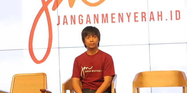 Jangan Menyerah, Sebuah Mimpi Rian D'Masiv Untuk Berbagi Dengan Sesama