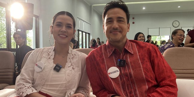 Rarely Having Alone Time, Raisa and Hamish Daud Make Working Together as Quality Time