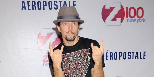 Jason Mraz Bakalan Gantung Gitar?