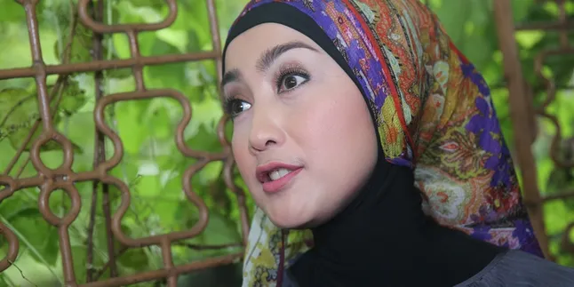 Jatuh Bangun Meniti Karir, Desy Ratnasari Pernah Tidur di Terminal