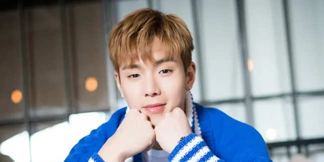 Jatuh di Atas Panggung, Agensi Pastikan Shownu Monsta X Baik-Baik Saja Jatuh di Atas Panggung, Agensi Pastikan Shownu Monsta X Baik-Baik Saja