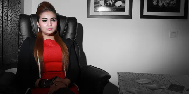 Jauh Dari Komplain, Ramalan Mama Ella Belum Pernah Meleset!