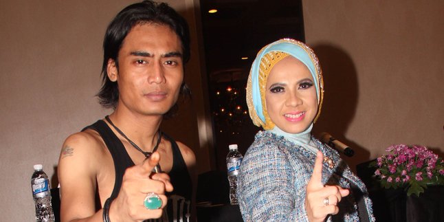 Jawa Barat Ulang Tahun ke 70, Charly Van Houten Beri Hadiah