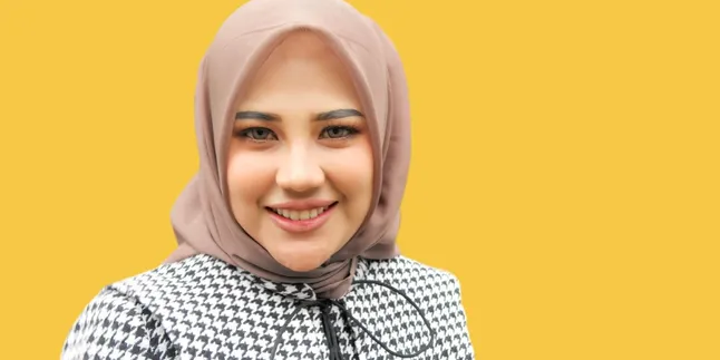 Jebolan LIDA 2 Cut Zuhra Luncurkan Mini Album 'SORRY YA MANTAN' Jebolan LIDA 2 Cut Zuhra Luncurkan Mini Album 'SORRY YA MANTAN'