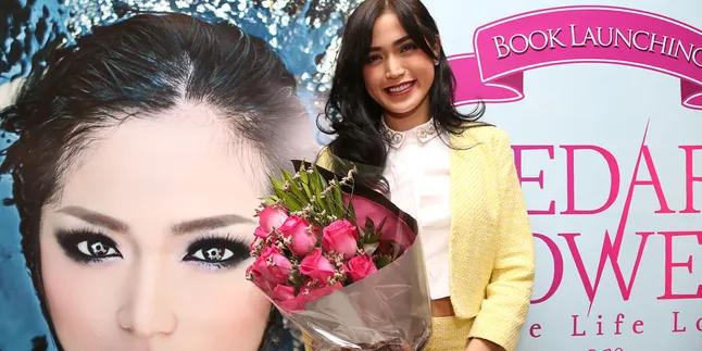 Jedar: Syahnaz Sadiqah Orang Teralay Nomor Satu di Indonesia Jedar: Syahnaz Sadiqah Orang Teralay Nomor Satu di Indonesia
