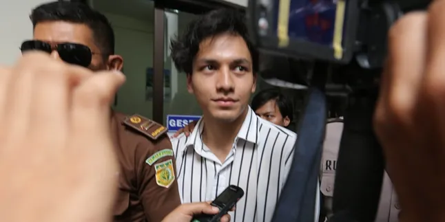 Jefri Nichol Doyan Ayam Geprek, Sering Pesan Itu Saat Dijenguk Ibunya